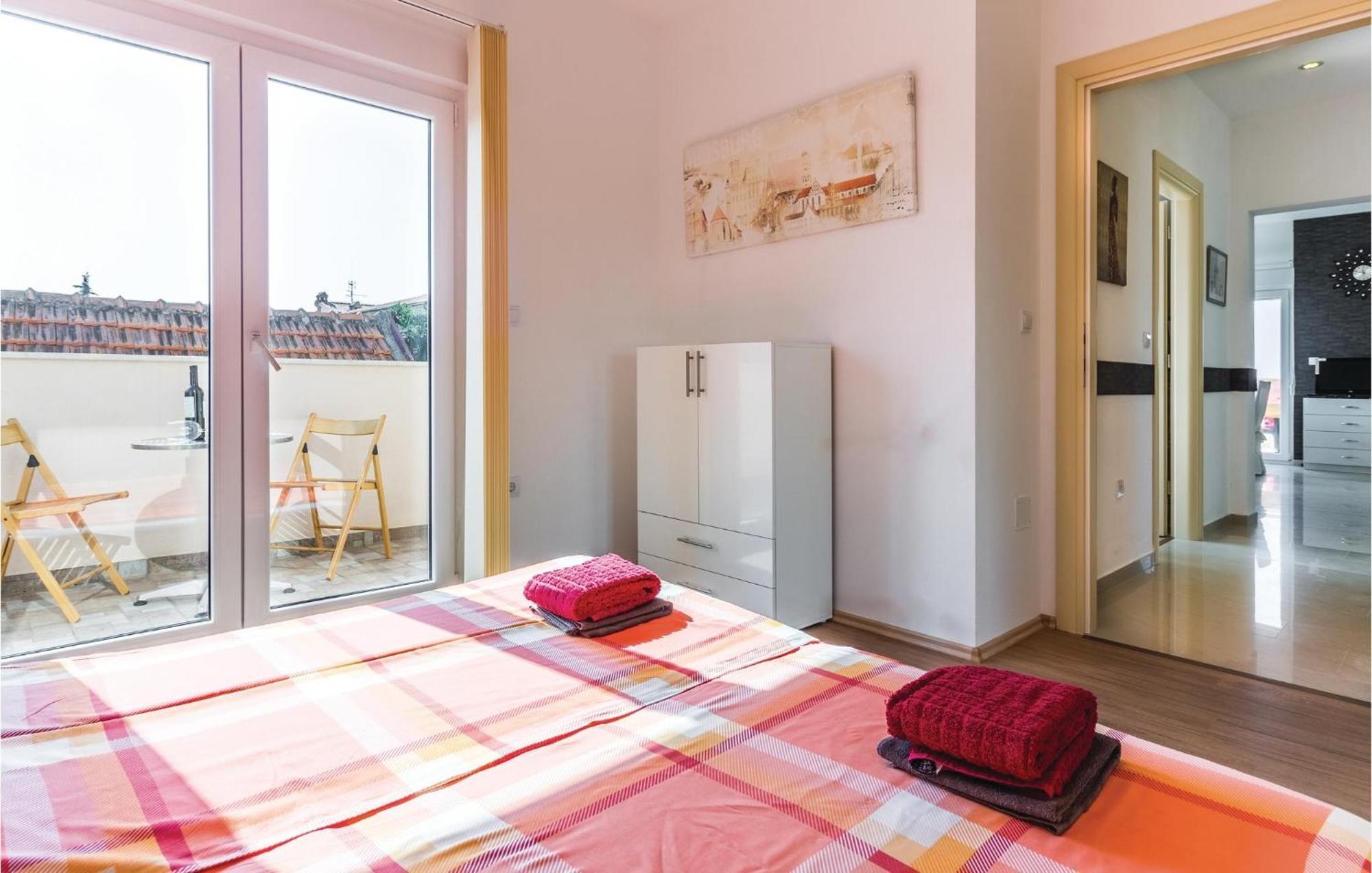 Stunning Apartment In Fazana With House Sea View Exteriör bild