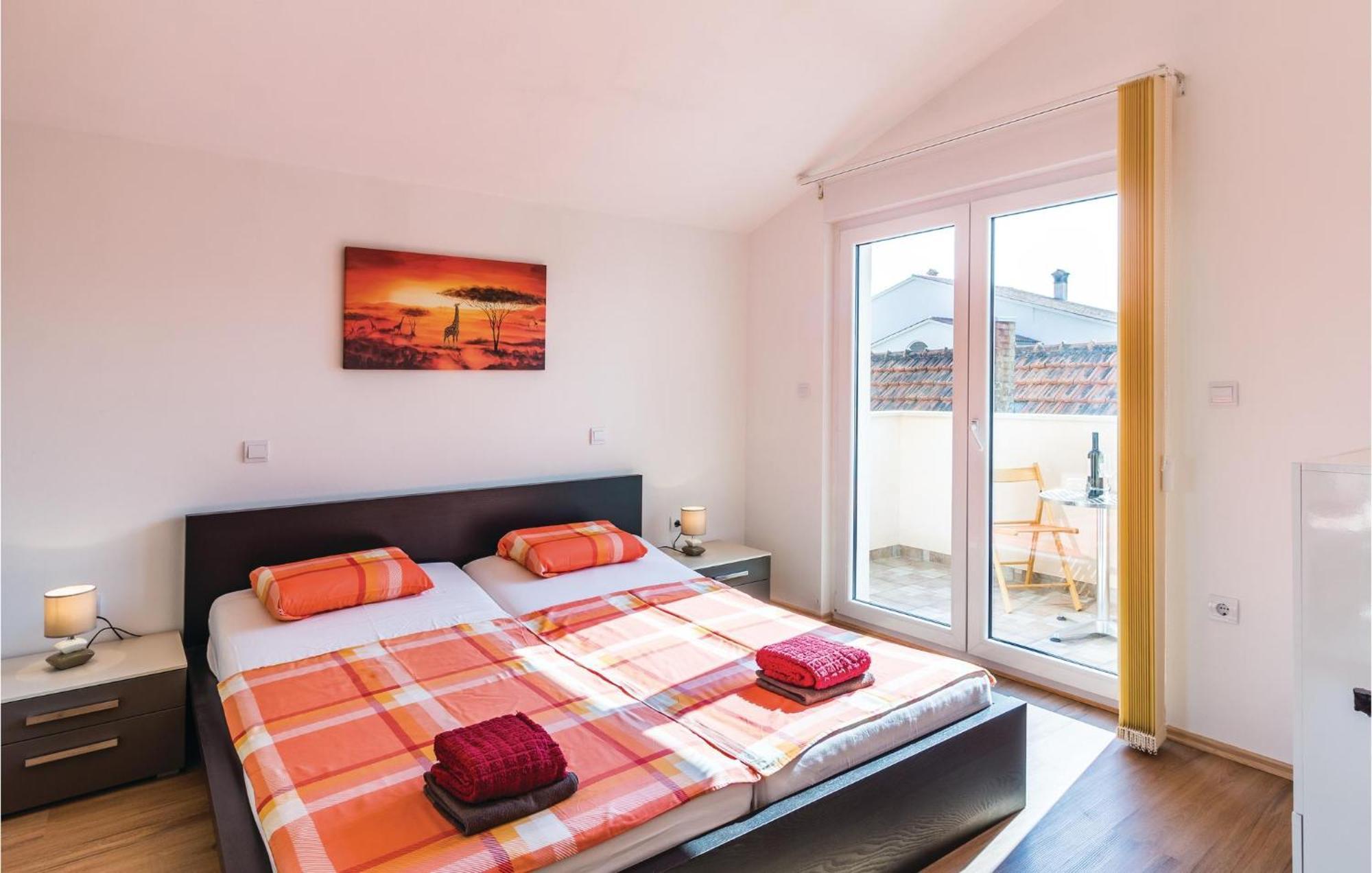 Stunning Apartment In Fazana With House Sea View Exteriör bild